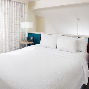 Two-Bedroom King Suite